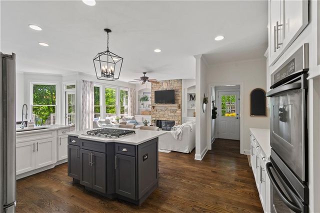5640 Lake Oak Landing, Cumming, GA 30040