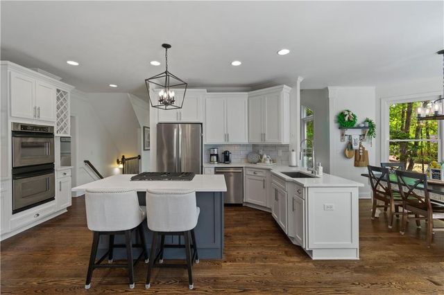 5640 Lake Oak Landing, Cumming, GA 30040