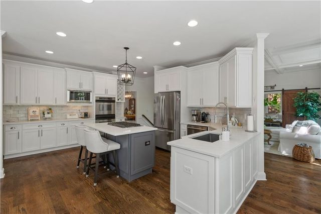 5640 Lake Oak Landing, Cumming, GA 30040