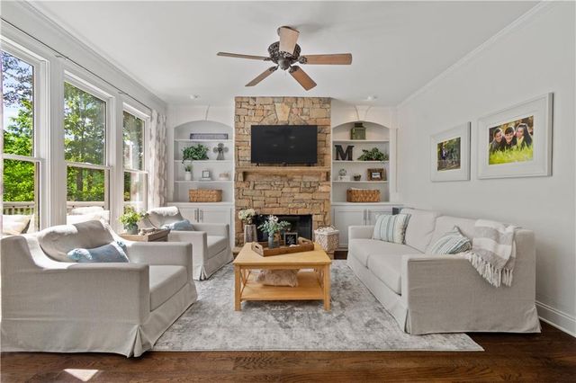 5640 Lake Oak Landing, Cumming, GA 30040