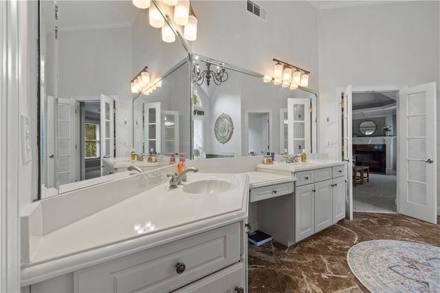 5640 Lake Oak Landing, Cumming, GA 30040