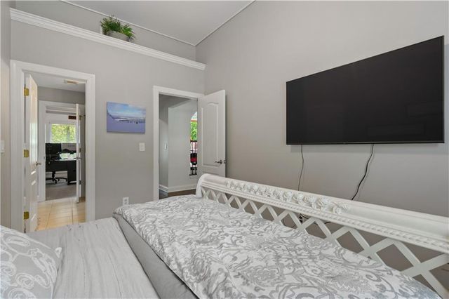5640 Lake Oak Landing, Cumming, GA 30040