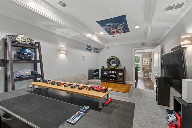 5640 Lake Oak Landing, Cumming, GA 30040