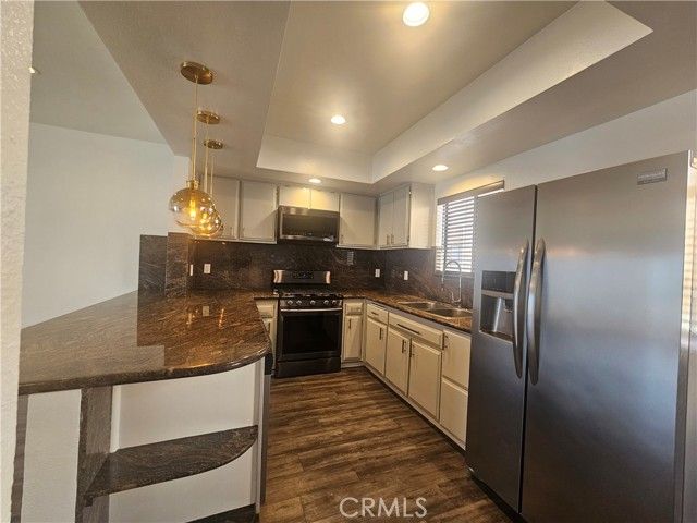 15125 Nordhoff, North Hills (los Angeles), CA 91343