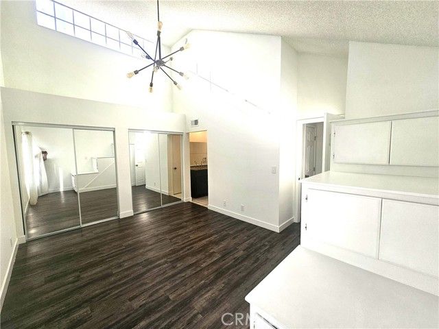 15125 Nordhoff, North Hills (los Angeles), CA 91343