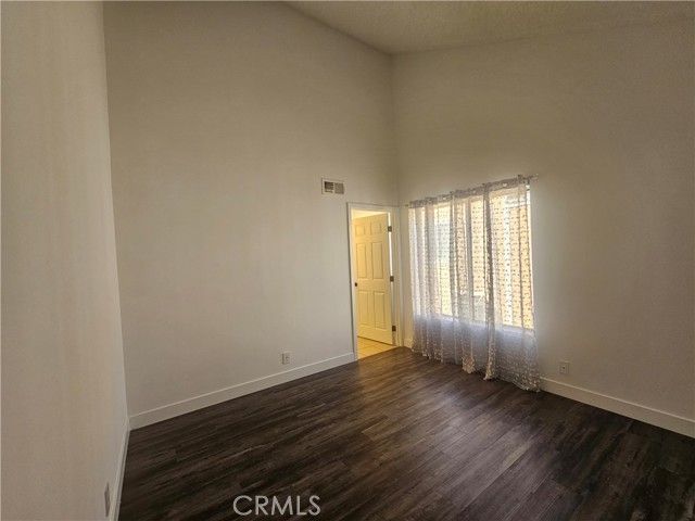 15125 Nordhoff, North Hills (los Angeles), CA 91343