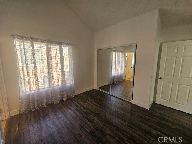 15125 Nordhoff, North Hills (los Angeles), CA 91343