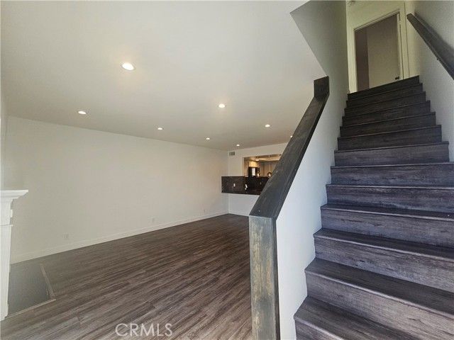 15125 Nordhoff, North Hills (los Angeles), CA 91343