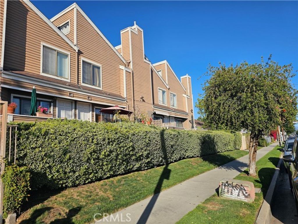 15125 Nordhoff, North Hills (los Angeles), CA 91343