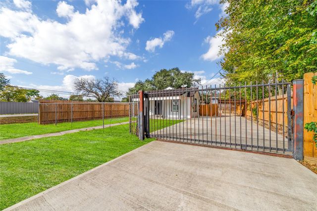 9201 Klondike Street, Houston, TX 77075