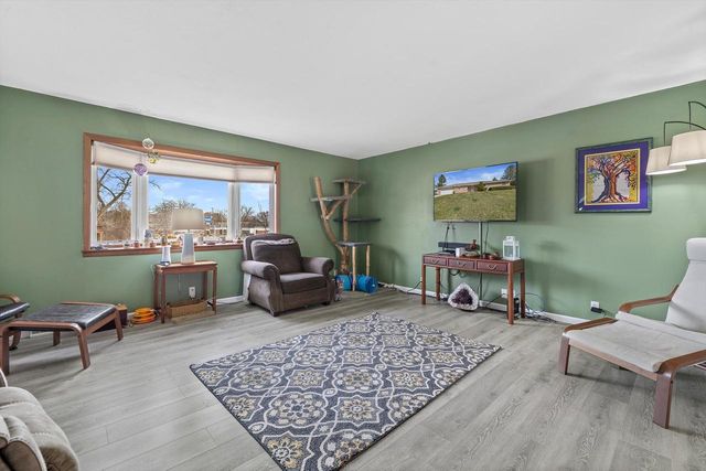 2558 N Green Bay ROAD, Mount Pleasant, WI 53406