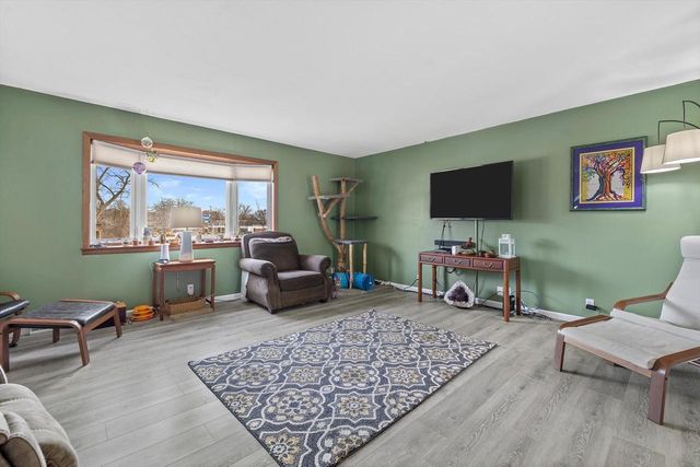 2558 N Green Bay ROAD, Mount Pleasant, WI 53406