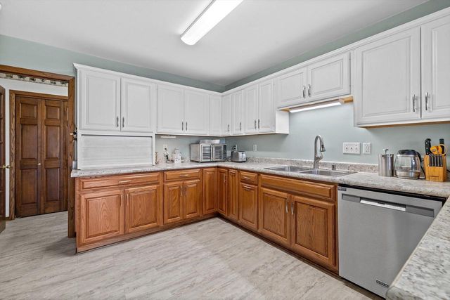 2558 N Green Bay ROAD, Mount Pleasant, WI 53406