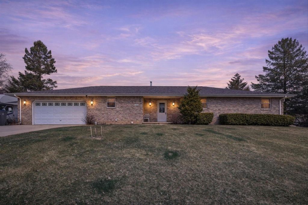 2558 N Green Bay ROAD, Mount Pleasant, WI 53406