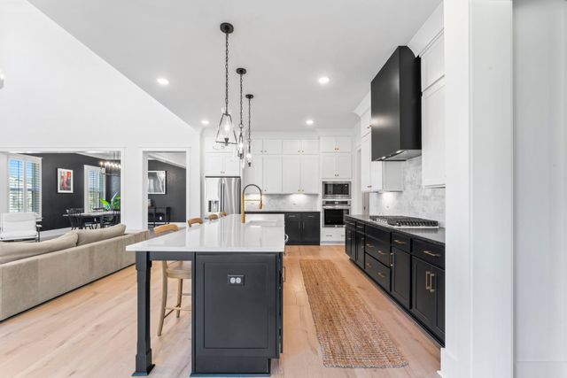 5049 Fairhaven Cir, Thompsons Station, TN 37179