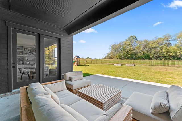 5049 Fairhaven Cir, Thompsons Station, TN 37179