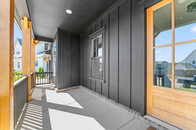5049 Fairhaven Cir, Thompsons Station, TN 37179