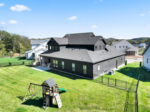 5049 Fairhaven Cir, Thompsons Station, TN 37179