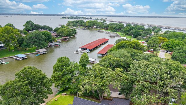 151 Big Chief Drive, Gun Barrel City, TX 75156