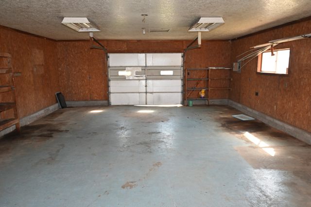 239 Brooklyn Ave, Linden, TN 37096