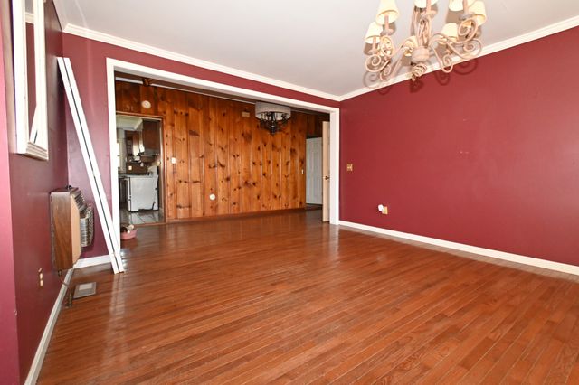 239 Brooklyn Ave, Linden, TN 37096