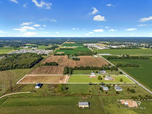 19310 County Road 48, Robertsdale, AL 36567