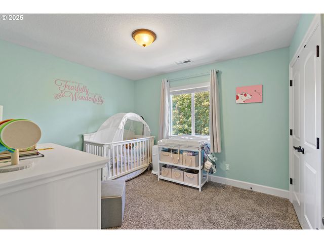 3096 Nw PARKHURST Ter, Portland, OR 97229