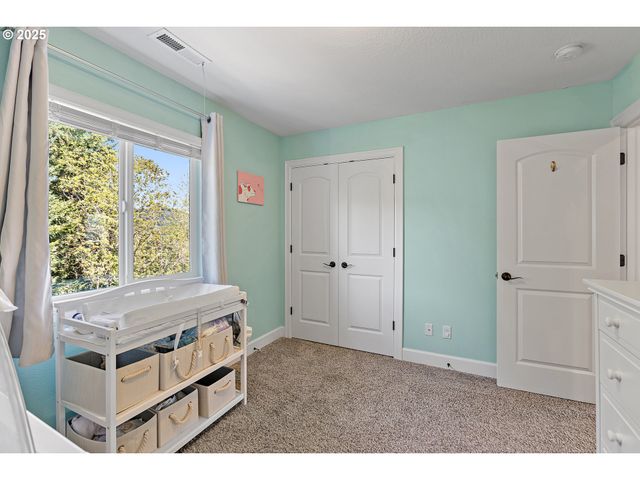 3096 Nw PARKHURST Ter, Portland, OR 97229