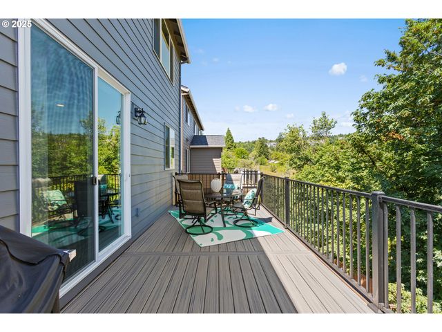 3096 Nw PARKHURST Ter, Portland, OR 97229