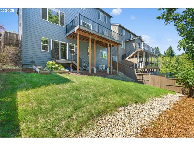 3096 Nw PARKHURST Ter, Portland, OR 97229