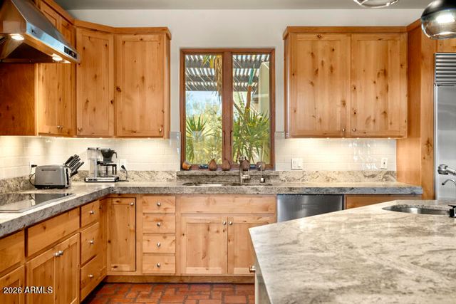 27812 N 77TH Street, Scottsdale, AZ 85266