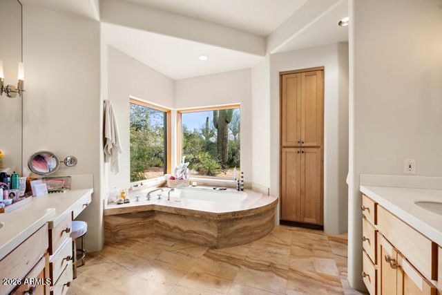 27812 N 77TH Street, Scottsdale, AZ 85266