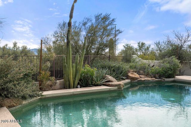 27812 N 77TH Street, Scottsdale, AZ 85266