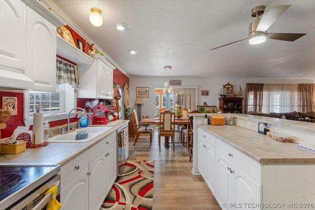 25401 S 603 Road, Grove, OK 74344
