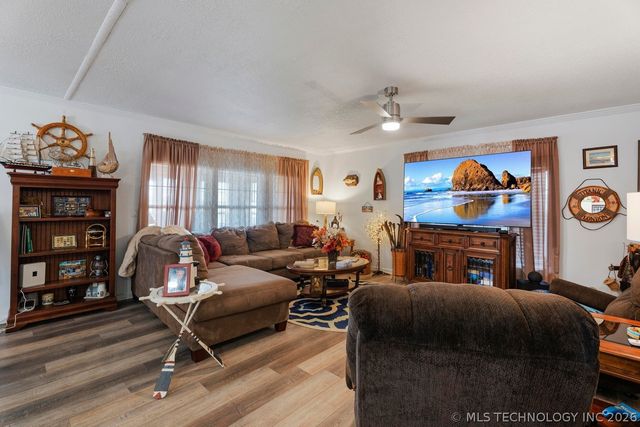 25401 S 603 Road, Grove, OK 74344