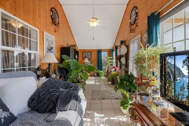 25401 S 603 Road, Grove, OK 74344