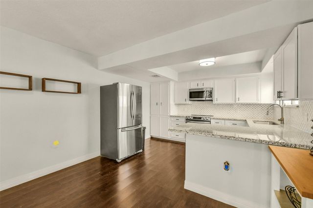 15719 Stonehaven Drive, Houston, TX 77059