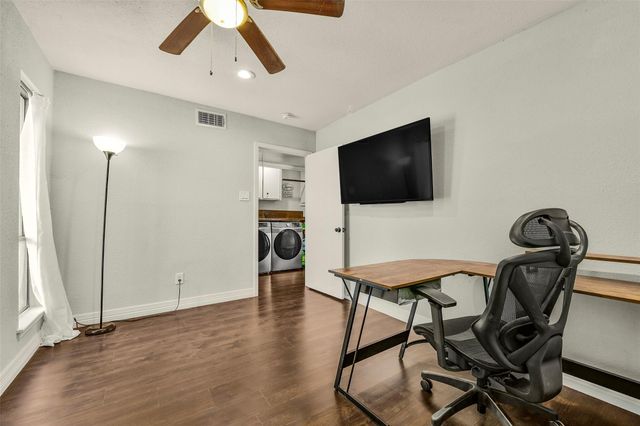 15719 Stonehaven Drive, Houston, TX 77059