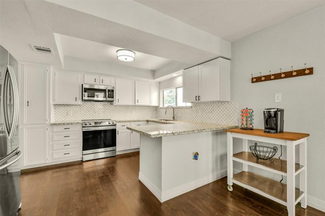 15719 Stonehaven Drive, Houston, TX 77059