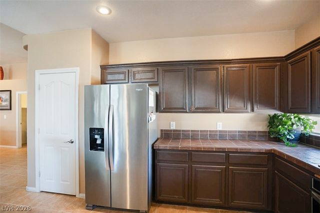 8813 Arabian Filly Avenue, Las Vegas, NV 89143