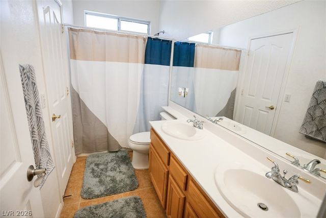 8813 Arabian Filly Avenue, Las Vegas, NV 89143