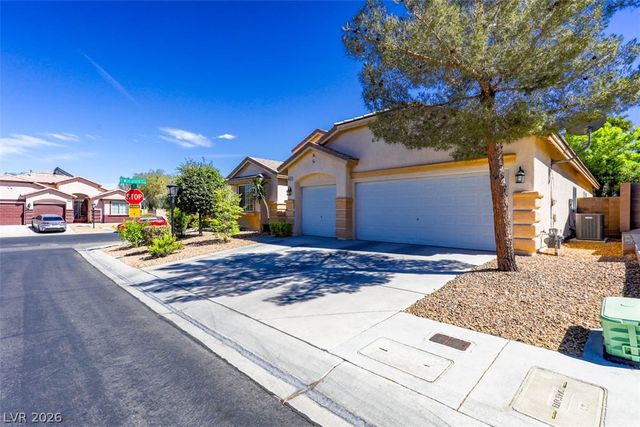 8813 Arabian Filly Avenue, Las Vegas, NV 89143