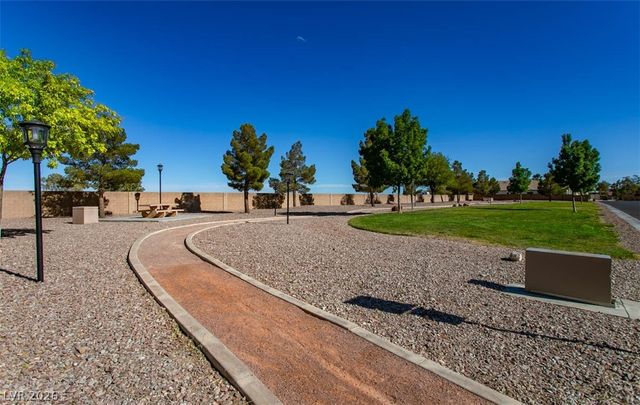 8813 Arabian Filly Avenue, Las Vegas, NV 89143