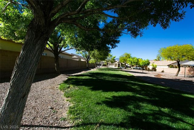 8813 Arabian Filly Avenue, Las Vegas, NV 89143