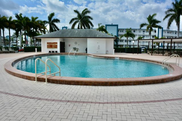 4070 Exeter D, Boca Raton, FL 33434