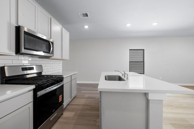 12207 Ridge Top Drive, Conroe, TX 77304