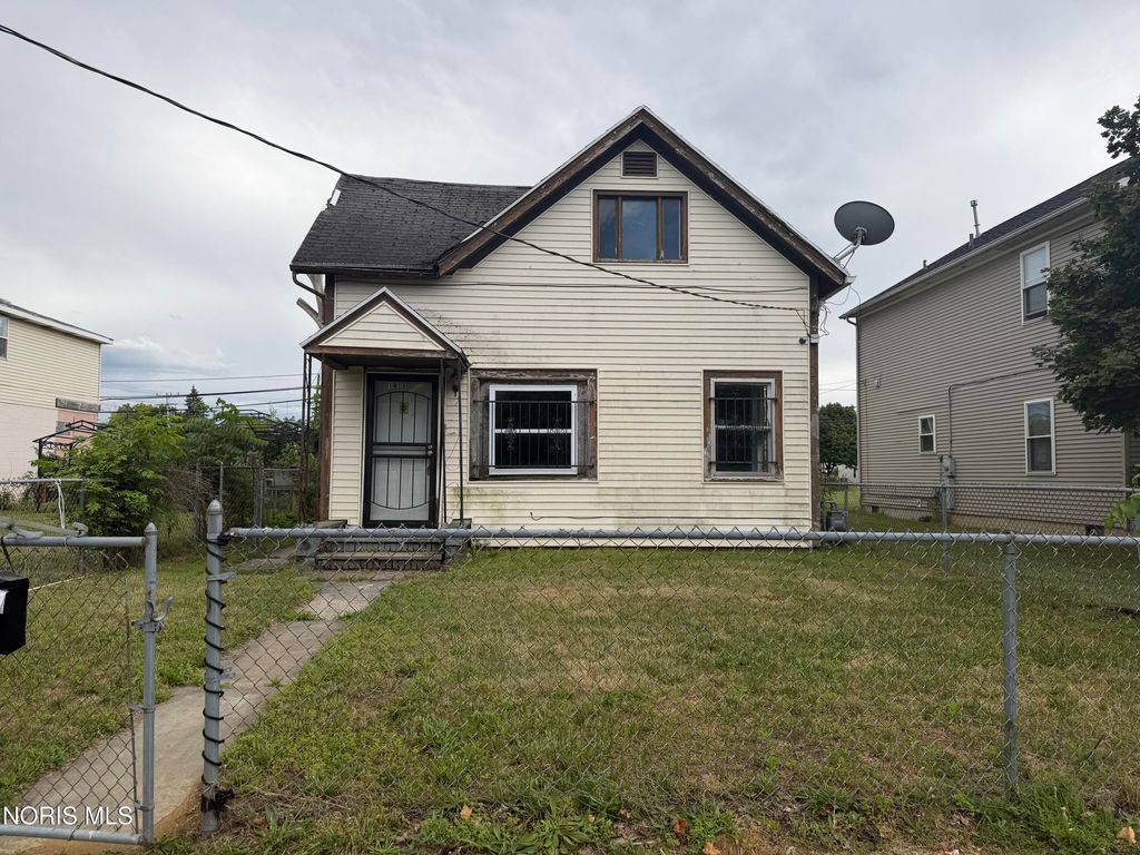 1015 Belmont Avenue, Toledo, OH 43607