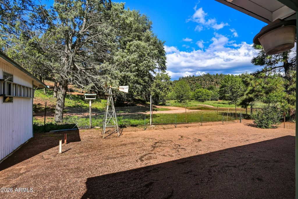 Image 30 of property listing at 82 E QUAIL HOLLOW Drive, Payson, AZ 85541