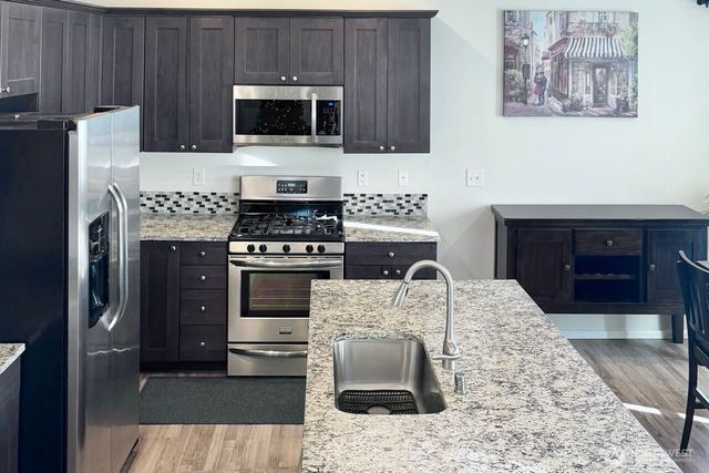 8120 175th Street Court E, Puyallup, WA 98375