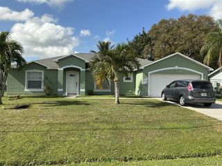 1836 SE Fallon Drive, Port St Lucie, FL 34983